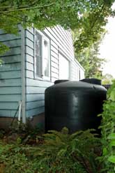 Above-ground cistern collects rainwater